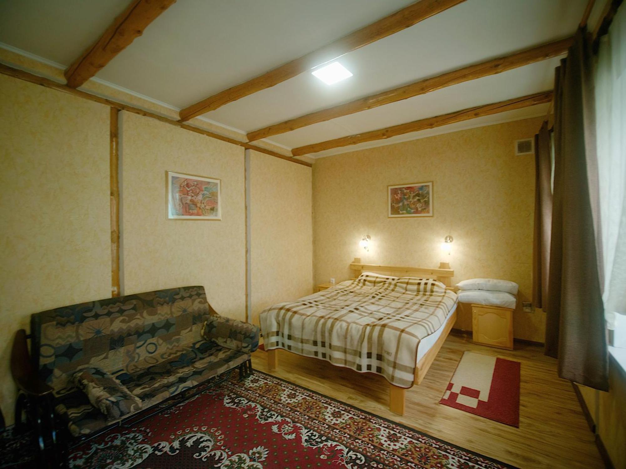 Guesthouse Alakol Karakol Luaran gambar