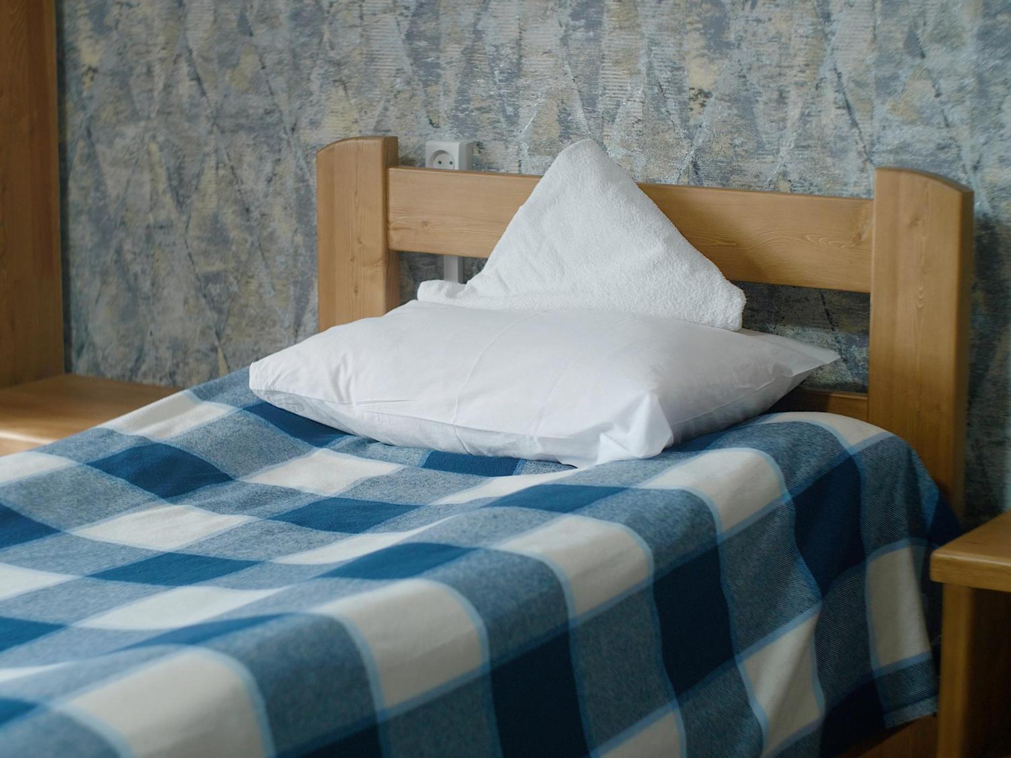 Guesthouse Alakol Karakol Luaran gambar