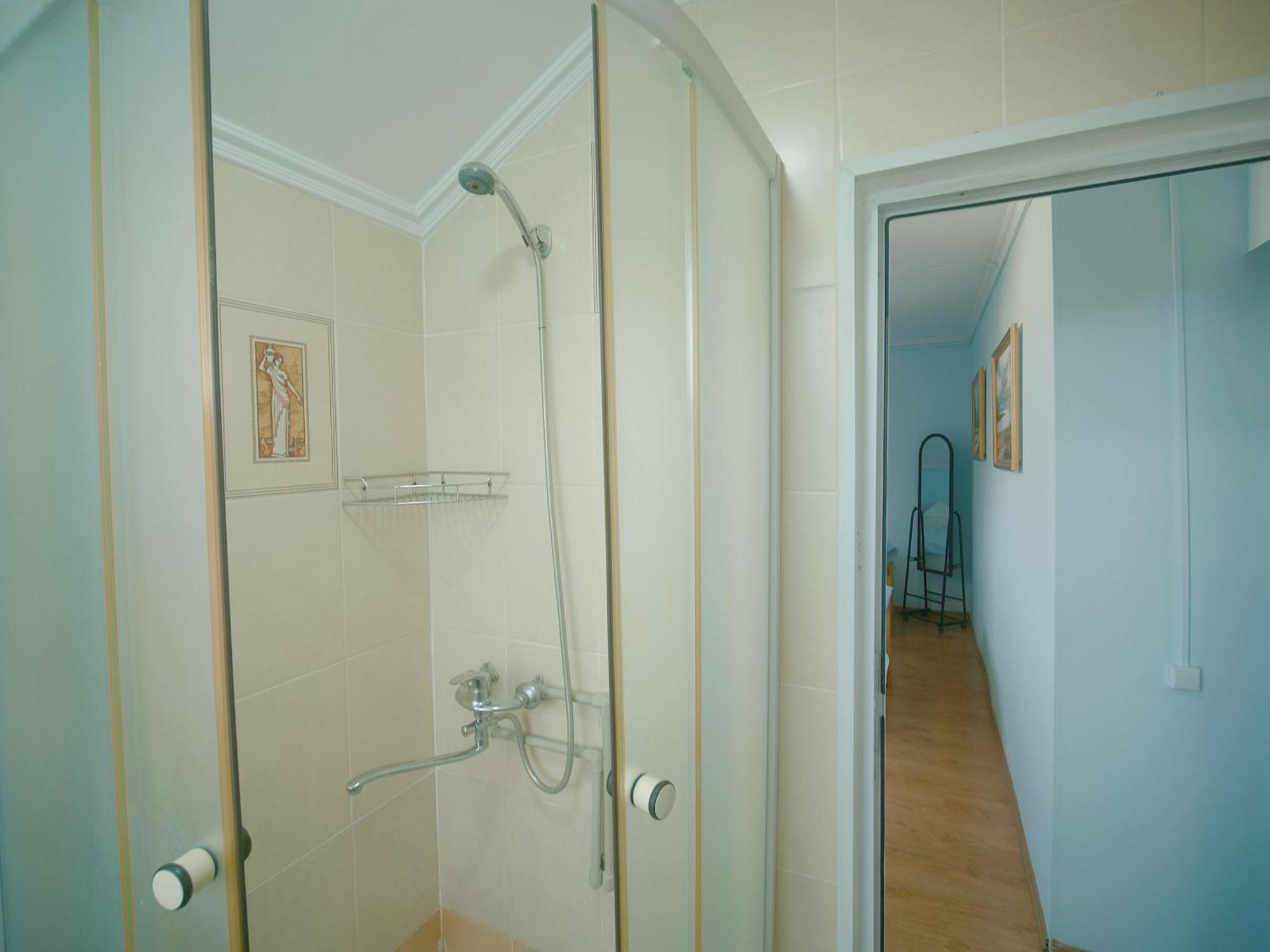 Guesthouse Alakol Karakol Luaran gambar