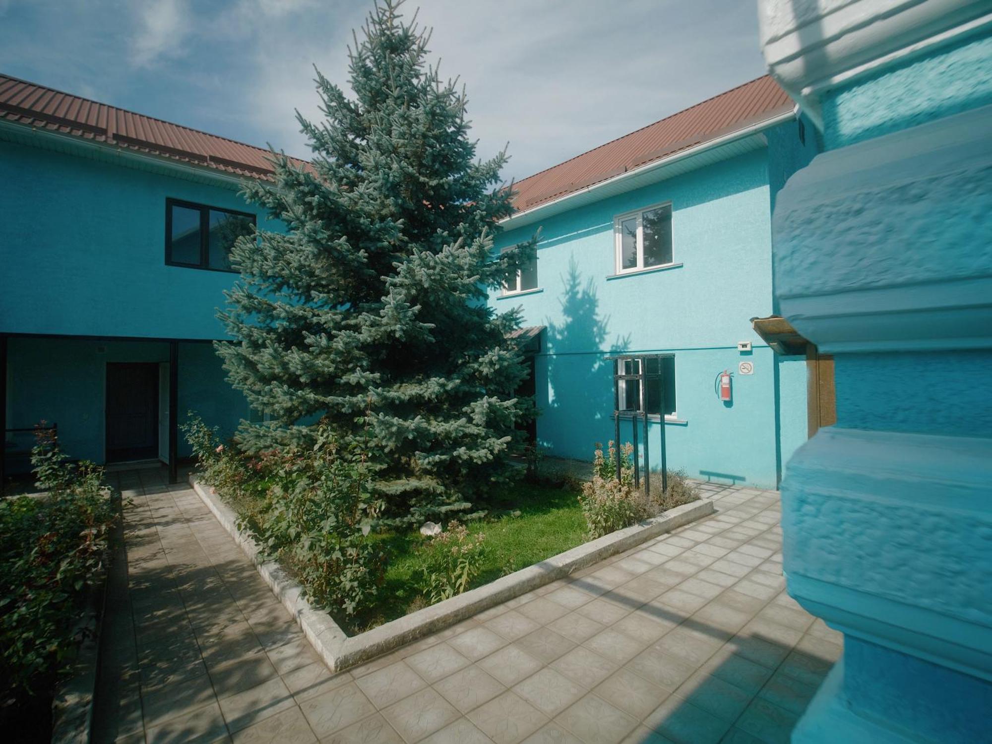 Guesthouse Alakol Karakol Luaran gambar